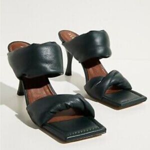 ALOHAS Natasha Puffy Mule Heels Size 38